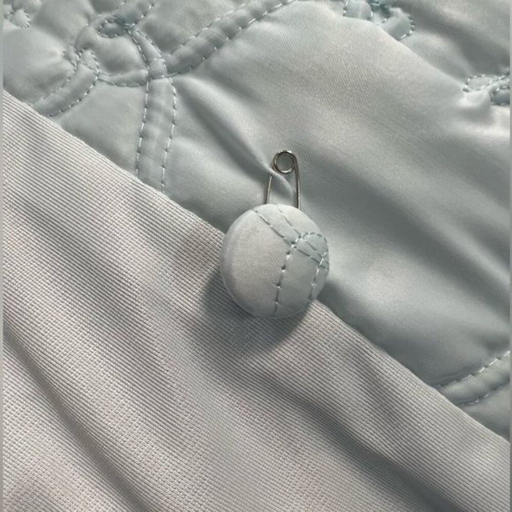 Vintage Quilted Satin Robe – Blue with Ruffle Collar - Picture 5 of 7